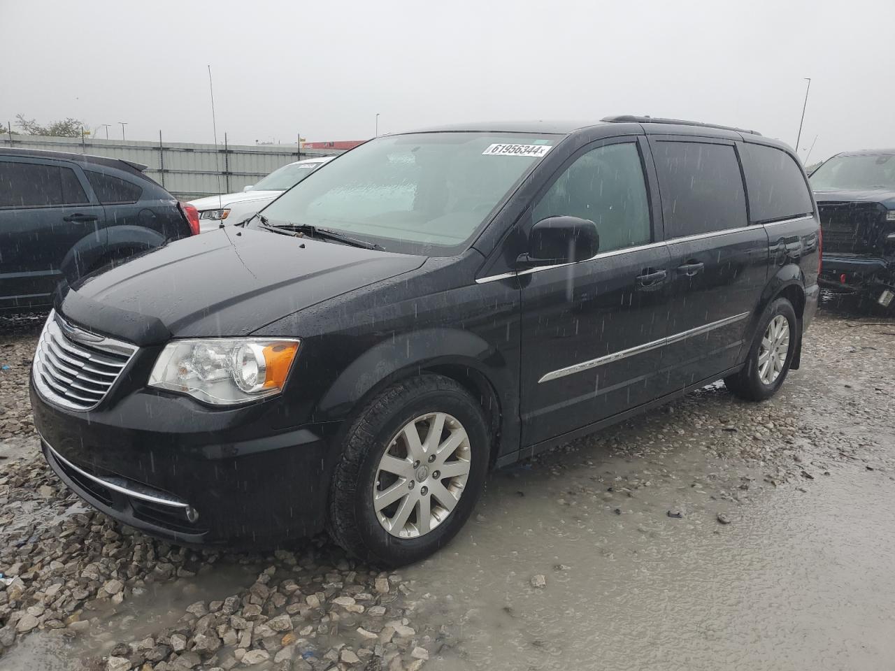 2015 Chrysler Town & Country Touring vin: 2C4RC1BG6FR644597