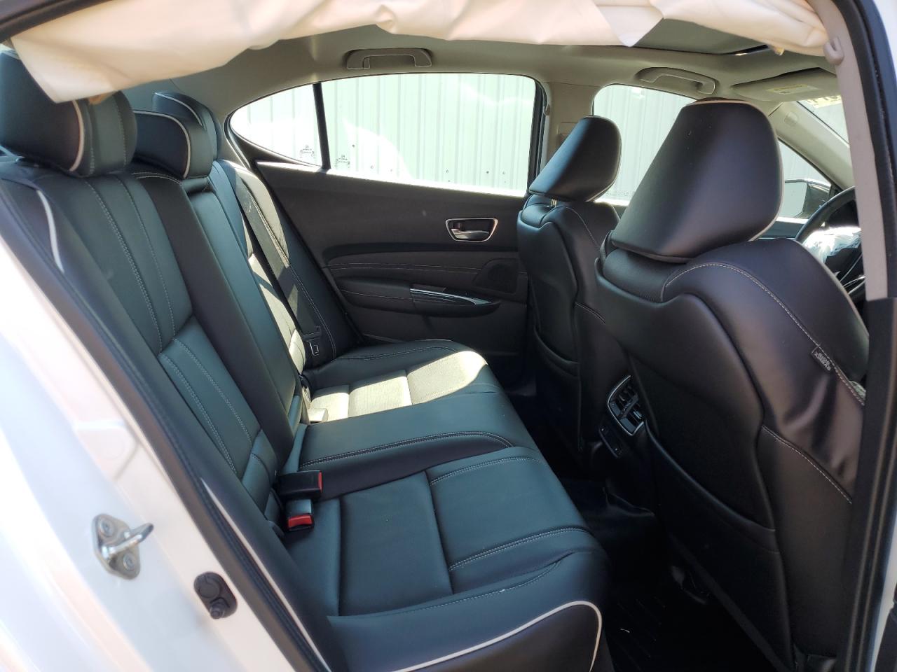 19UUB3F72JA004114 2018 Acura Tlx Advance