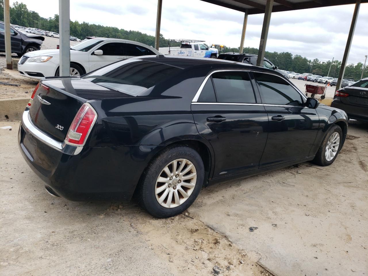 2013 Chrysler 300 vin: 2C3CCAAG3DH732019