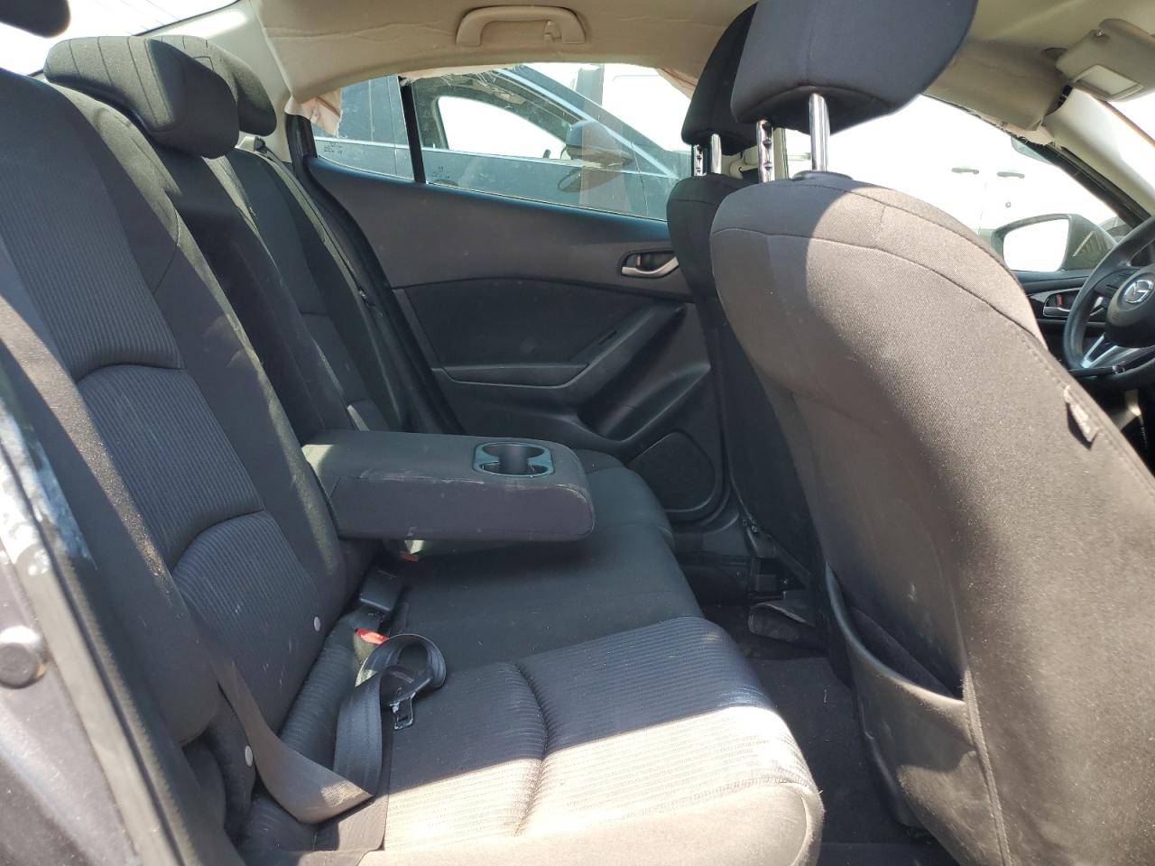 3MZBM1U77GM311472 2016 Mazda 3 Sport