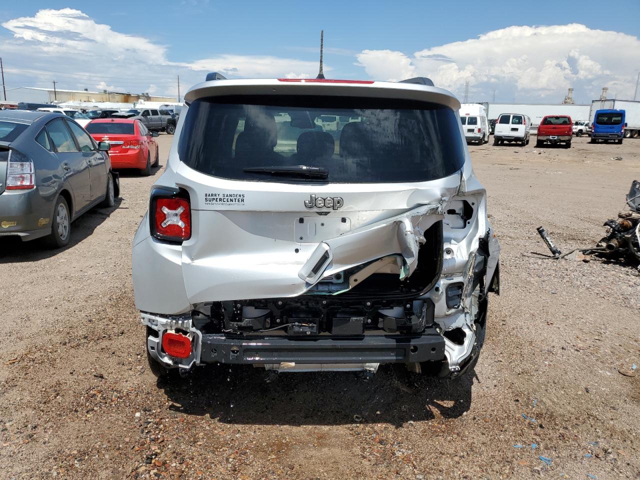 2020 Jeep Renegade Latitude vin: ZACNJABB2LPL43606