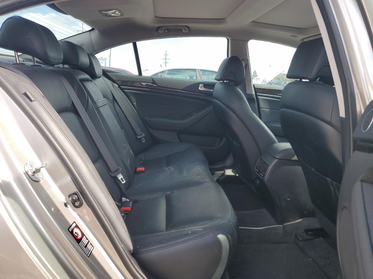 KNALN4D71F5186640 2015 Kia Cadenza Premium