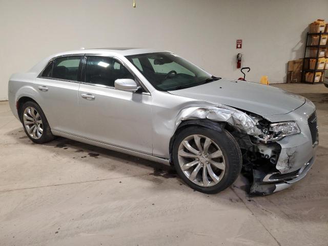 2C3CCAAG2KH589996 2019 Chrysler 300 Touring