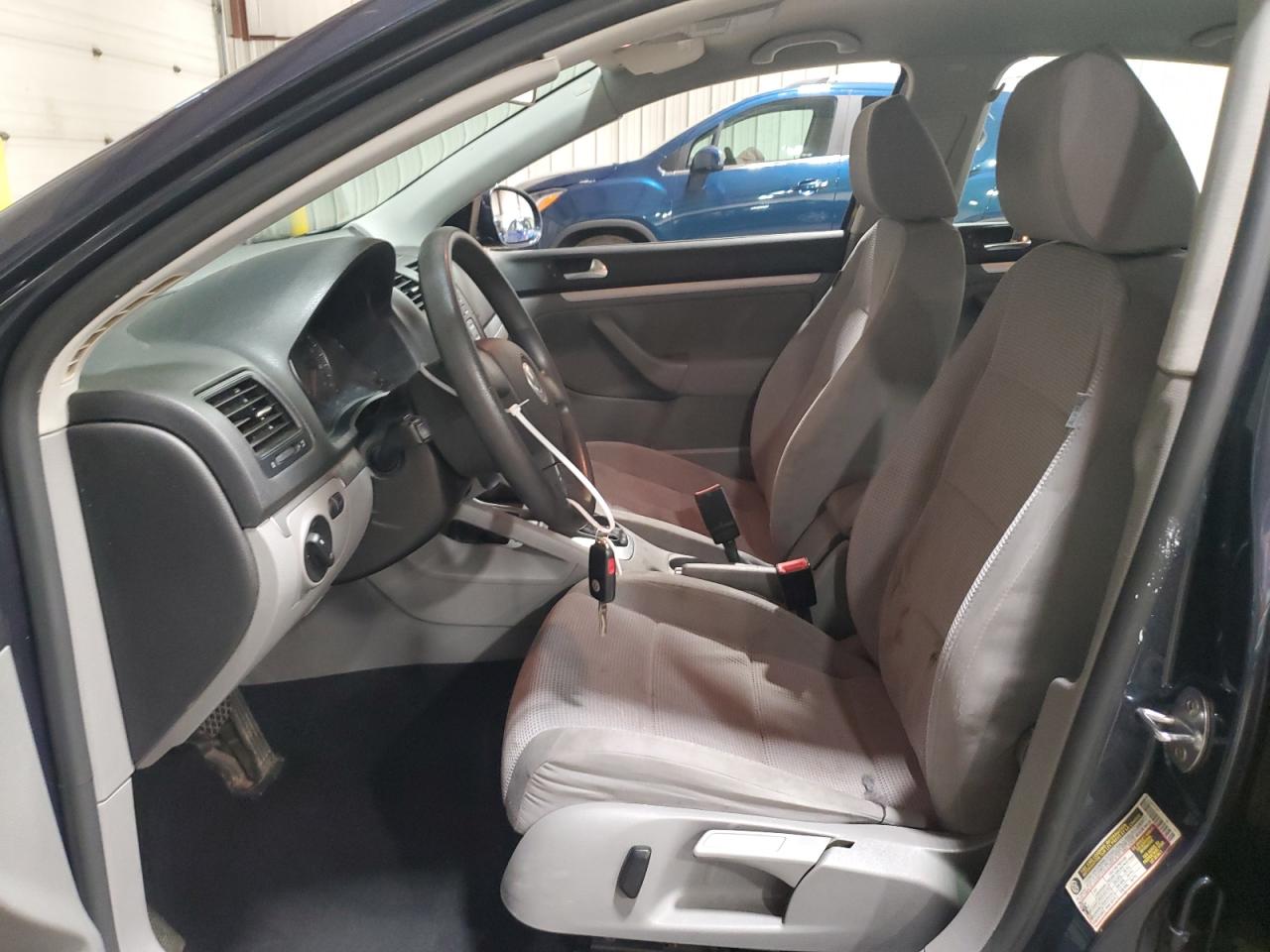 3VWJZ71K29M010863 2009 Volkswagen Jetta S