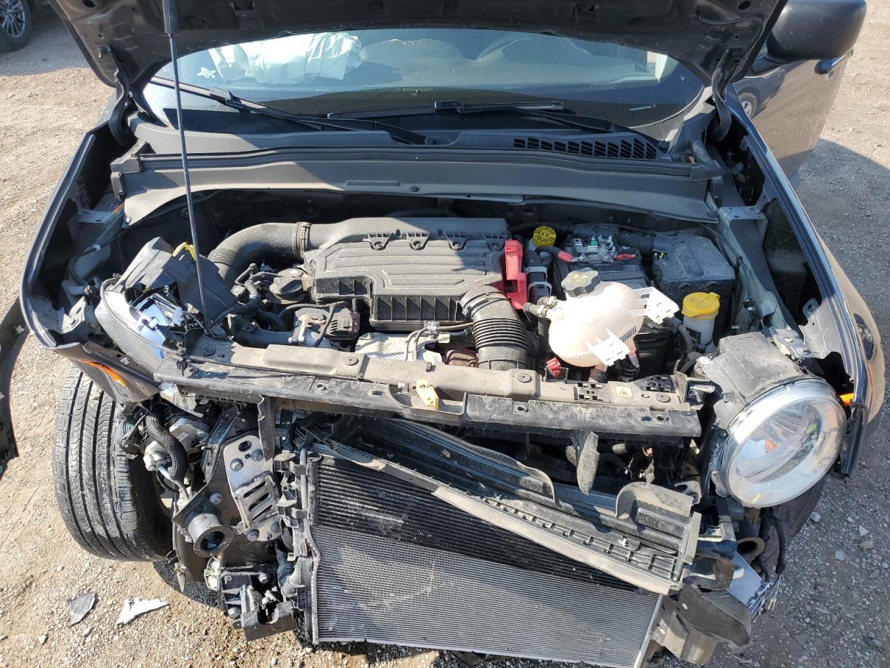 ZACNJDB16NPN72835 2022 Jeep Renegade Latitude