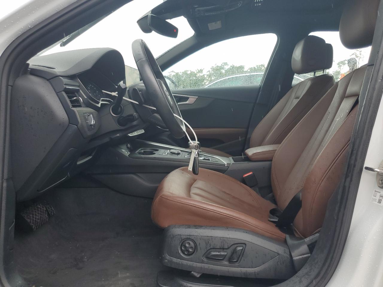 WAUGMAF4XKA037280 2019 Audi A4 Premium