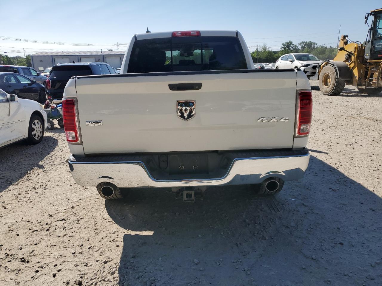 2015 Ram 1500 Laramie vin: 1C6RR7NM9FS666330