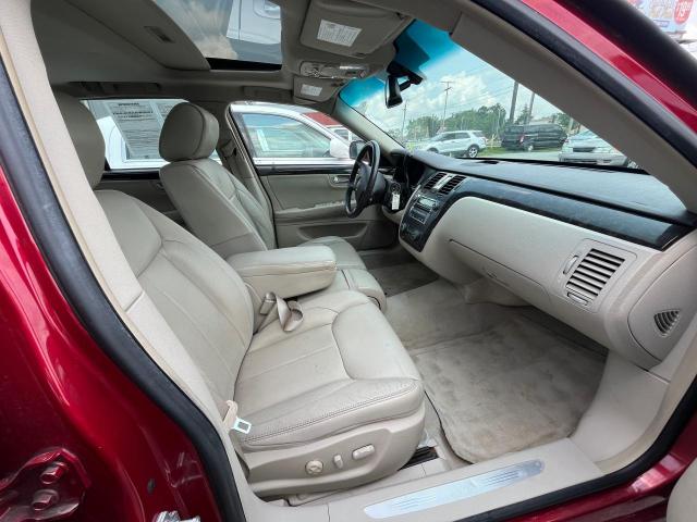 2011 Cadillac DTS - Image 5