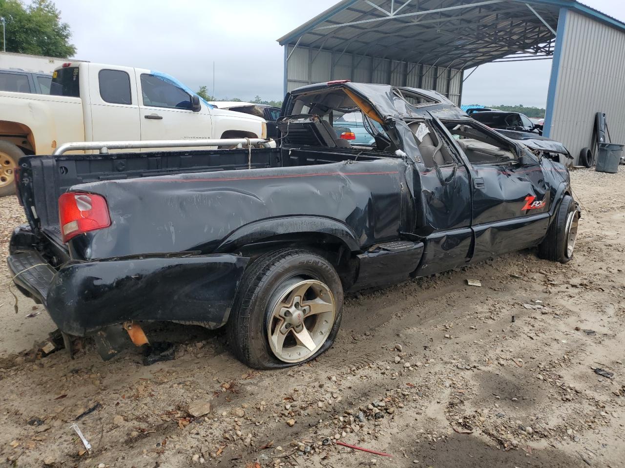 Lot #2986574250 2003 GMC SONOMA