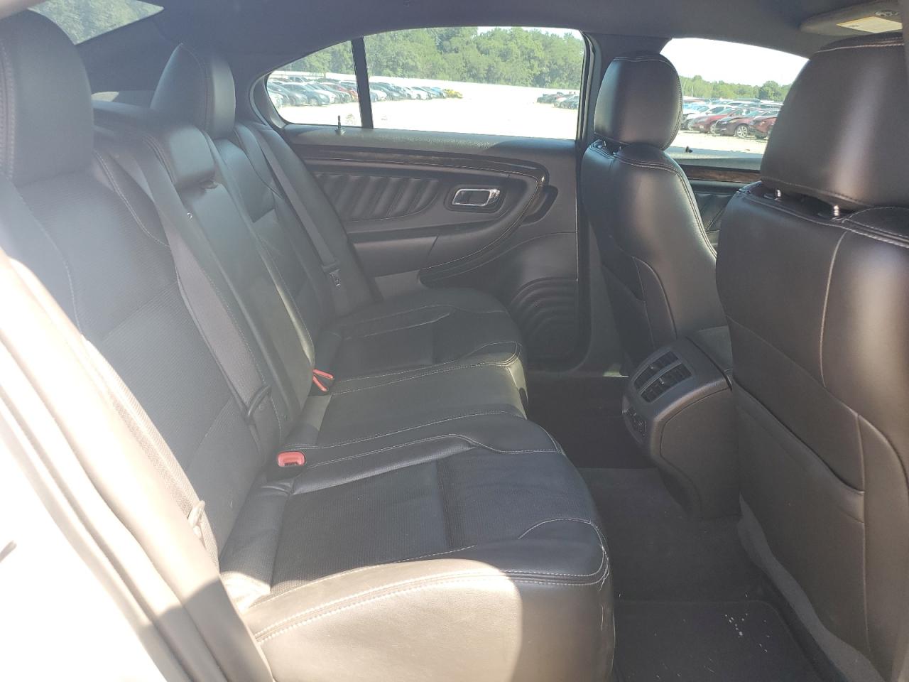 1FAHP2F87HG102427 2017 Ford Taurus Limited