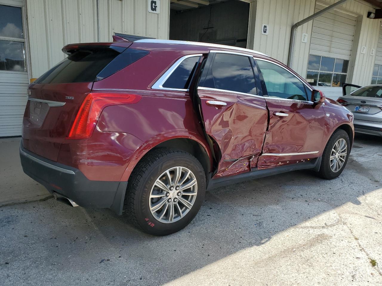 Lot #2770906836 2017 CADILLAC XT5 LUXURY