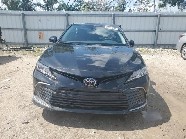 VIN 4T1C11AK1MU612993 2021 Toyota Camry, LE no.5