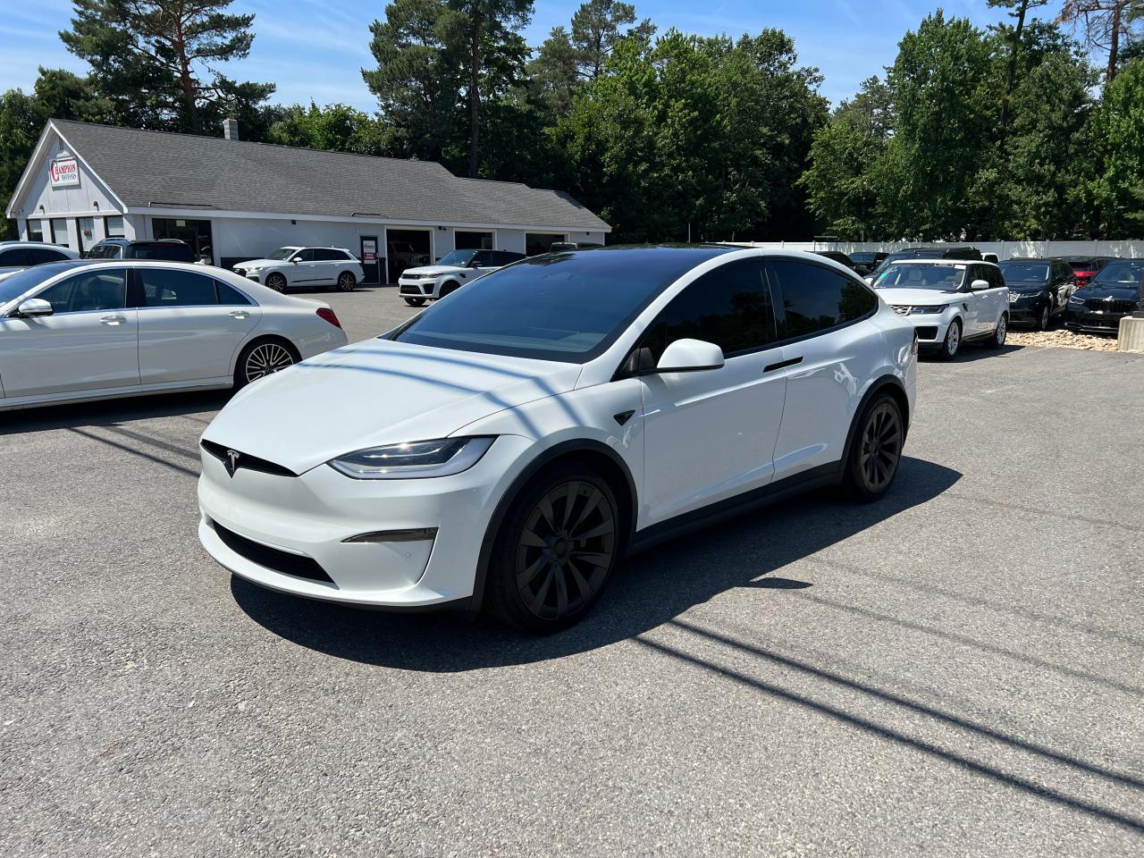 2022 Tesla Model X vin: 7SAXCBE62NF362440