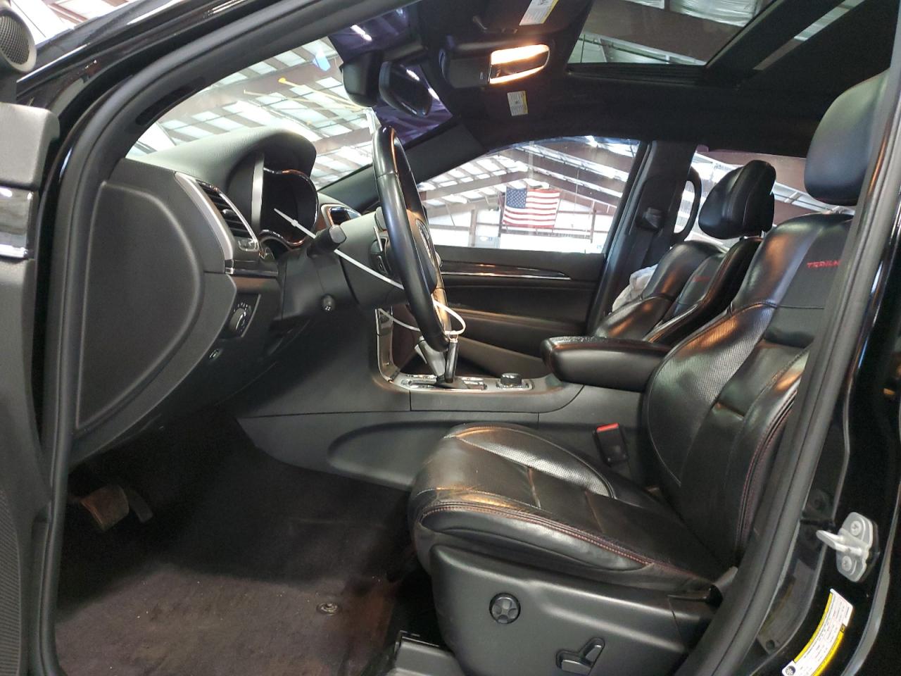 1C4RJFLG0JC469900 2018 Jeep Grand Cherokee Trailhawk