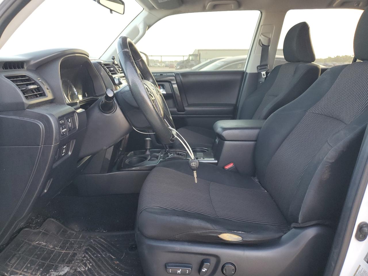 JTEBU5JR2E5200598 2014 Toyota 4Runner Sr5