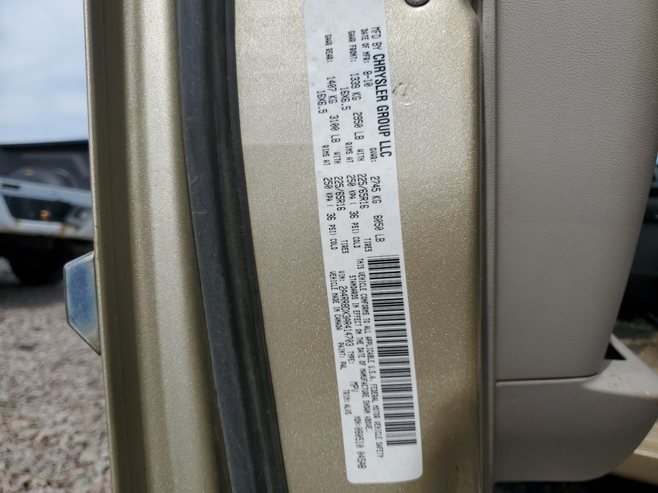 2A4RR8DX3AR414703 2010 Chrysler Town & Country Touring Plus