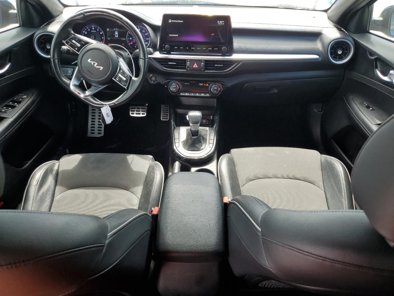 3KPF54AD8NE511300 2022 Kia Forte Gt Line