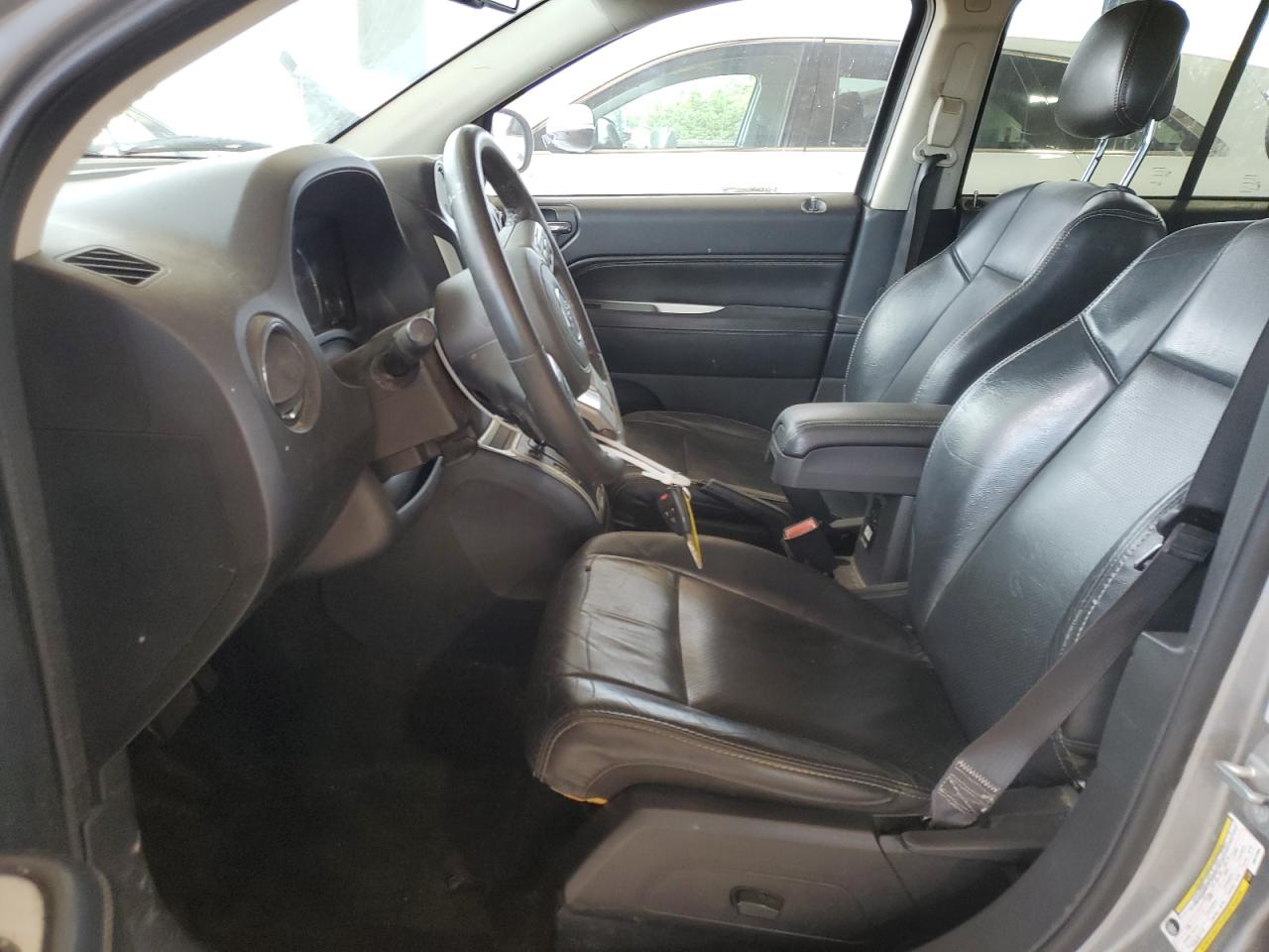 1C4NJCEA8GD574399 2016 Jeep Compass Latitude