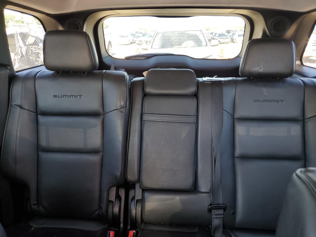 1C4RJFJG2JC377285 2018 Jeep Grand Cherokee Summit