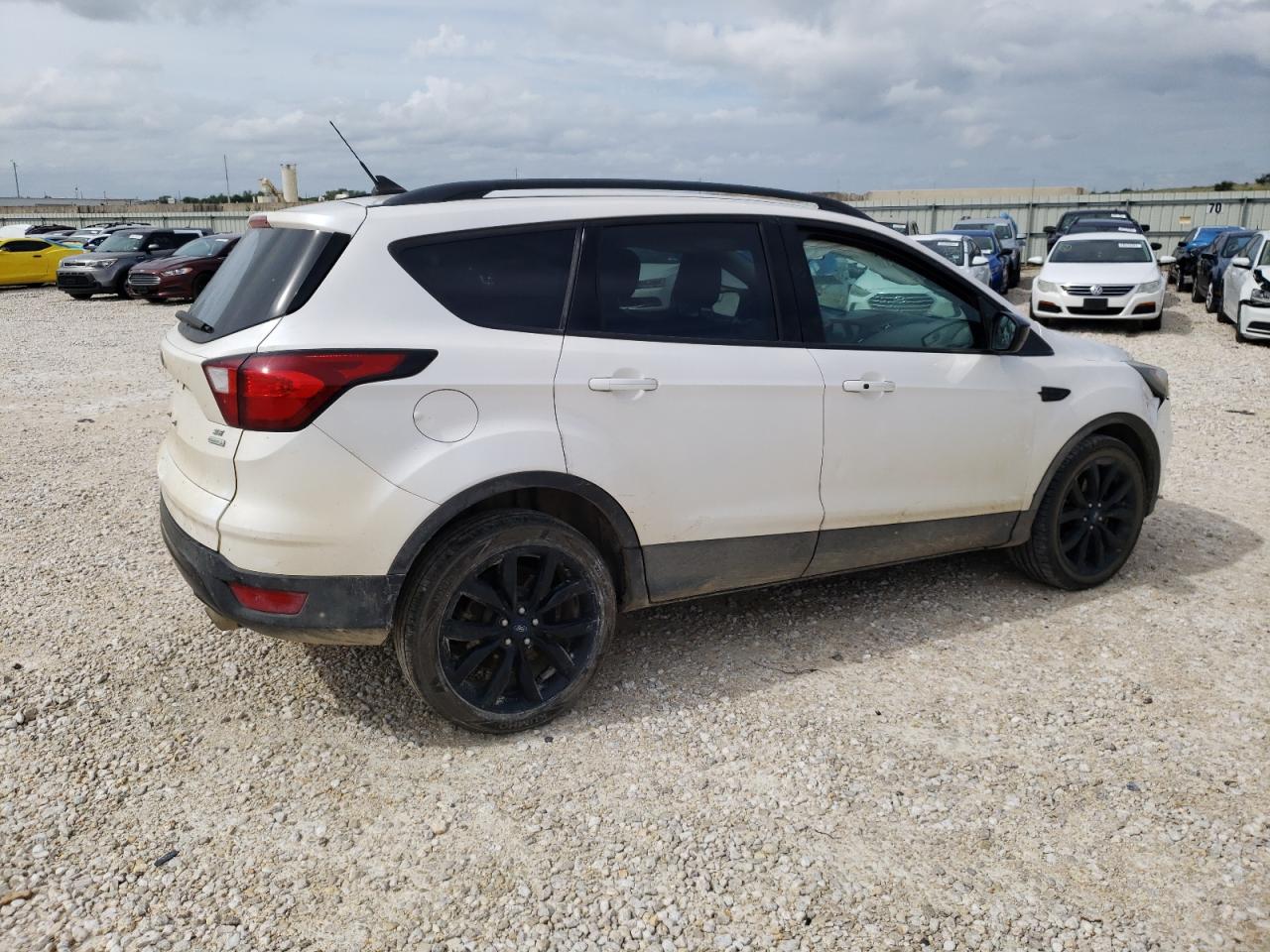1FMCU0GD7KUB56795 FORD ESCAPE 2019
