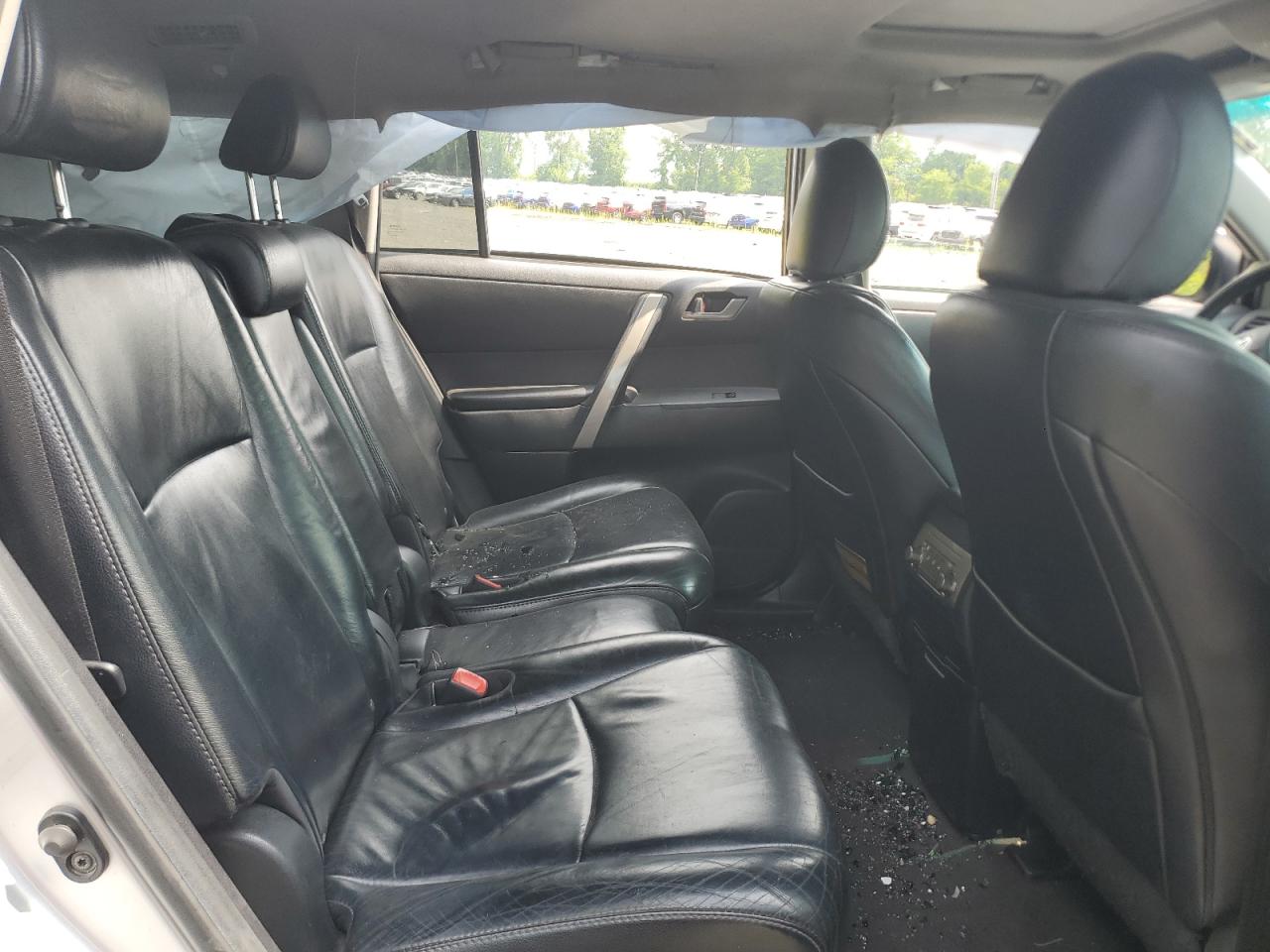 5TDBK3EH1CS123035 2012 Toyota Highlander Base