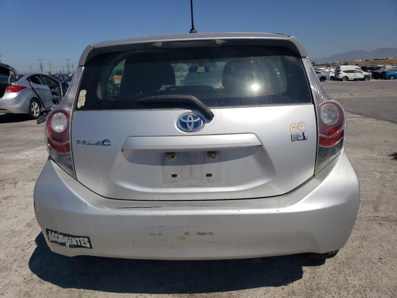 2013 Toyota Prius C vin: JTDKDTB36D1531483