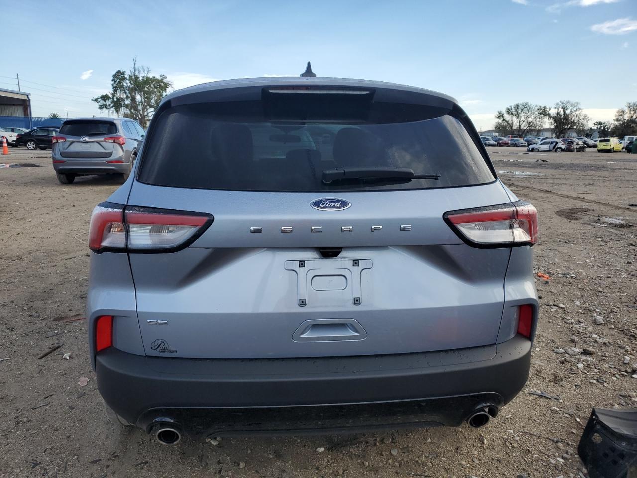 1FMCU0G67NUC03930 2022 Ford Escape Se