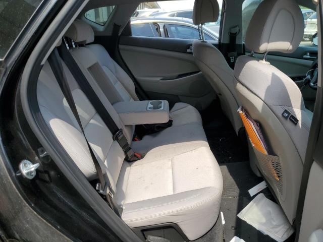 2017 HYUNDAI TUCSON SE - KM8J23A4XHU388422