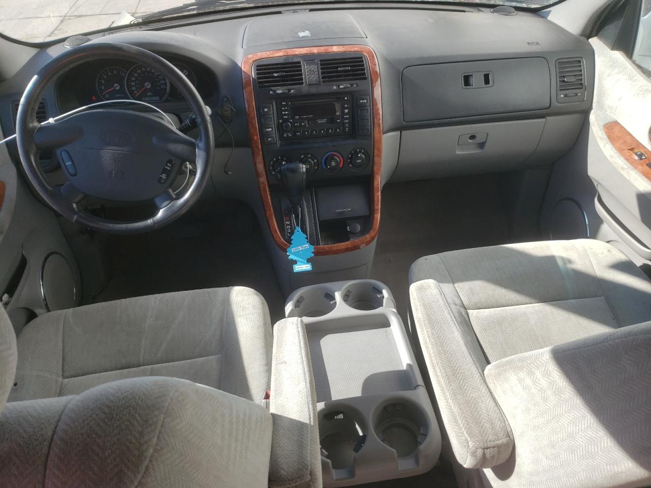 KNDUP132356752635 2005 Kia Sedona Ex