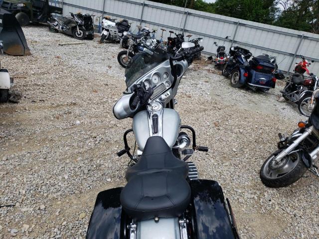 2010 HARLEY-DAVIDSON FLHX - 1HD1KB419AB647191