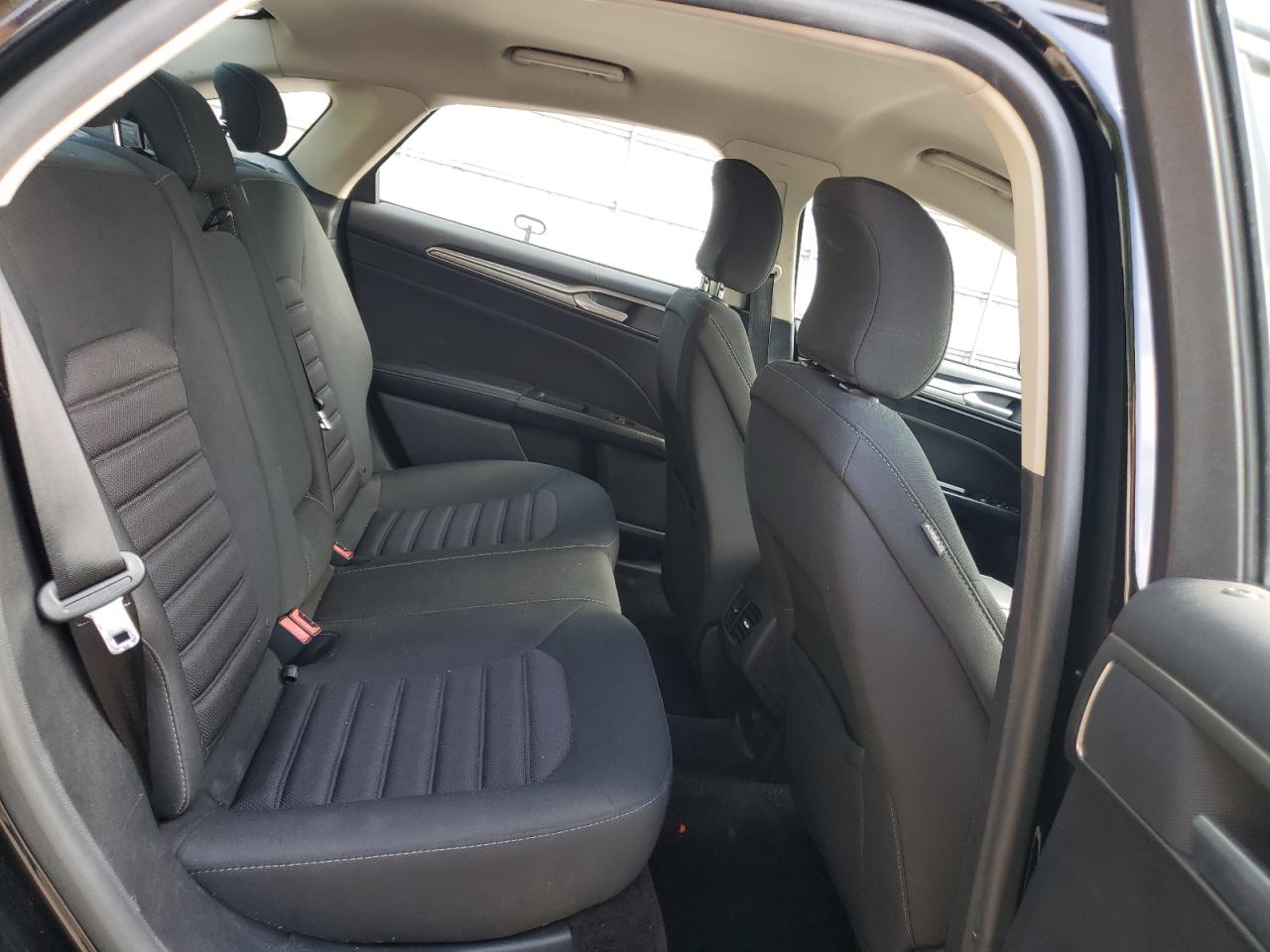 3FA6P0HD6HR308353 2017 Ford Fusion Se