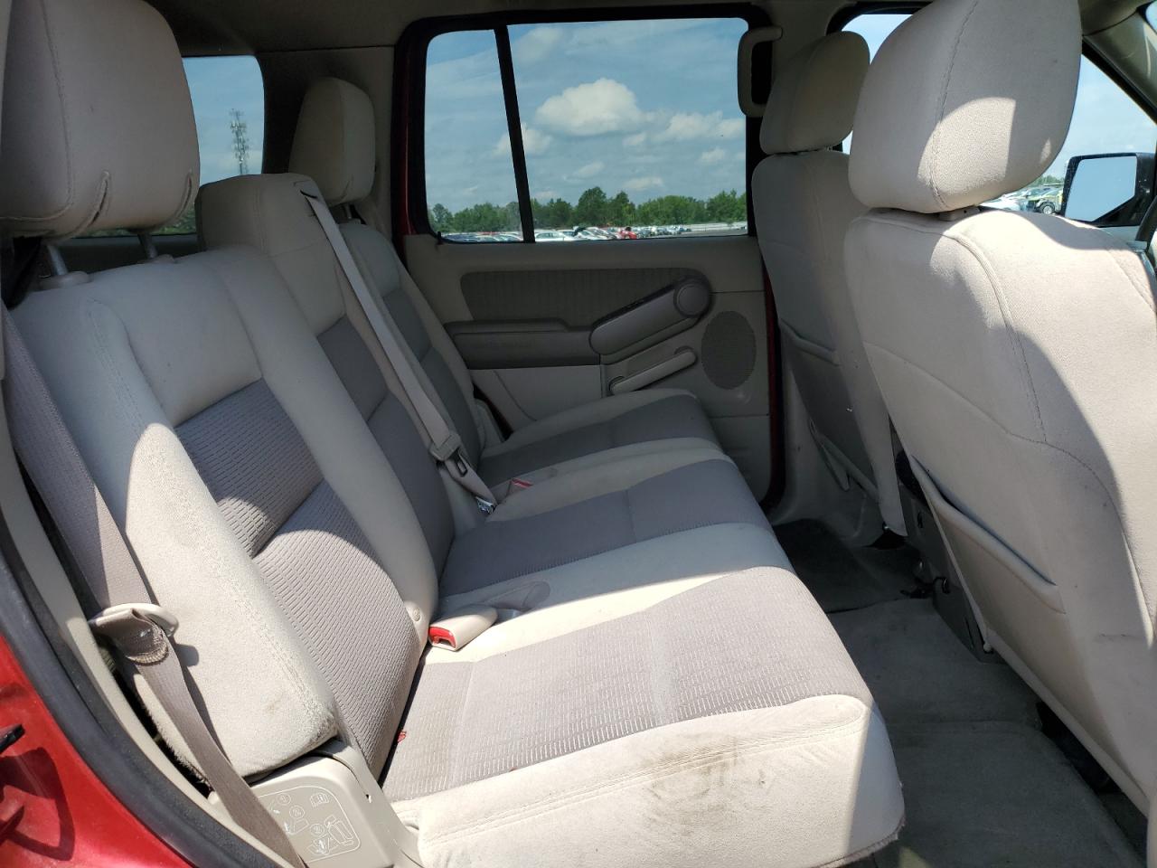 1FMEU73E27UB36316 2007 Ford Explorer Xlt