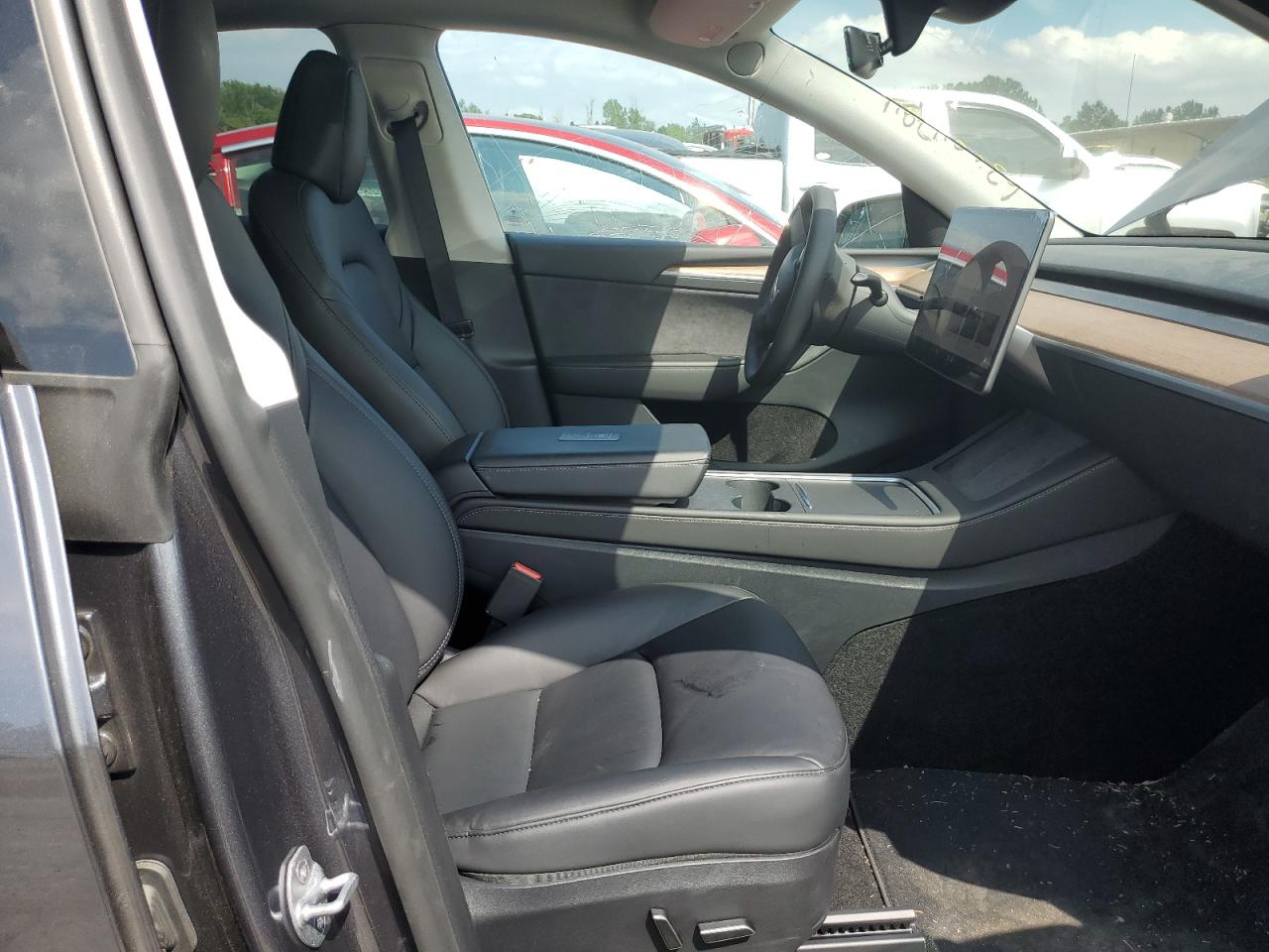 7SAYGAEE2PF845908 2023 Tesla Model Y