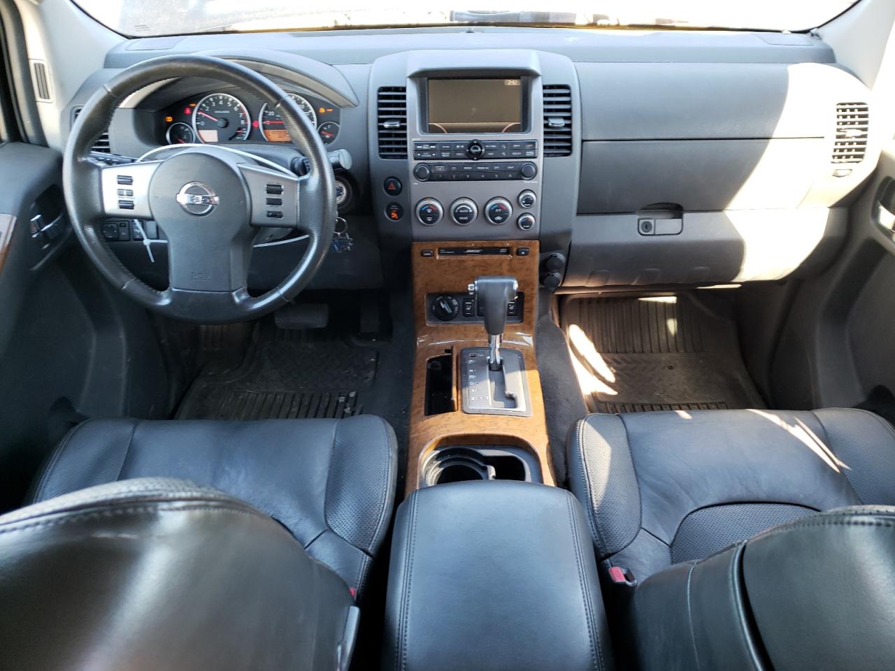 5N1AR18W65C713415 2005 Nissan Pathfinder Le