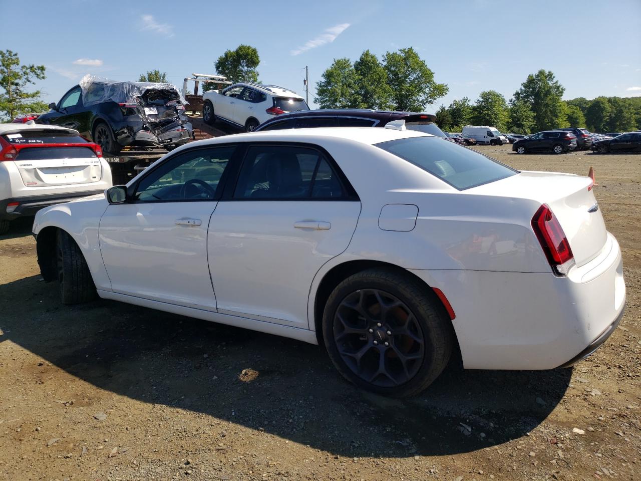 2019 Chrysler 300 S vin: 2C3CCABG1KH516309