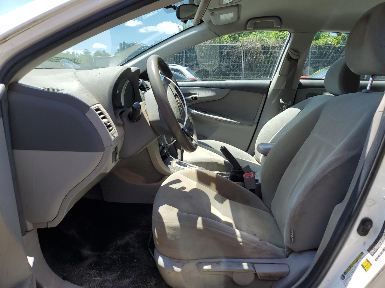 2T1BU4EE0AC532543 2010 Toyota Corolla Base