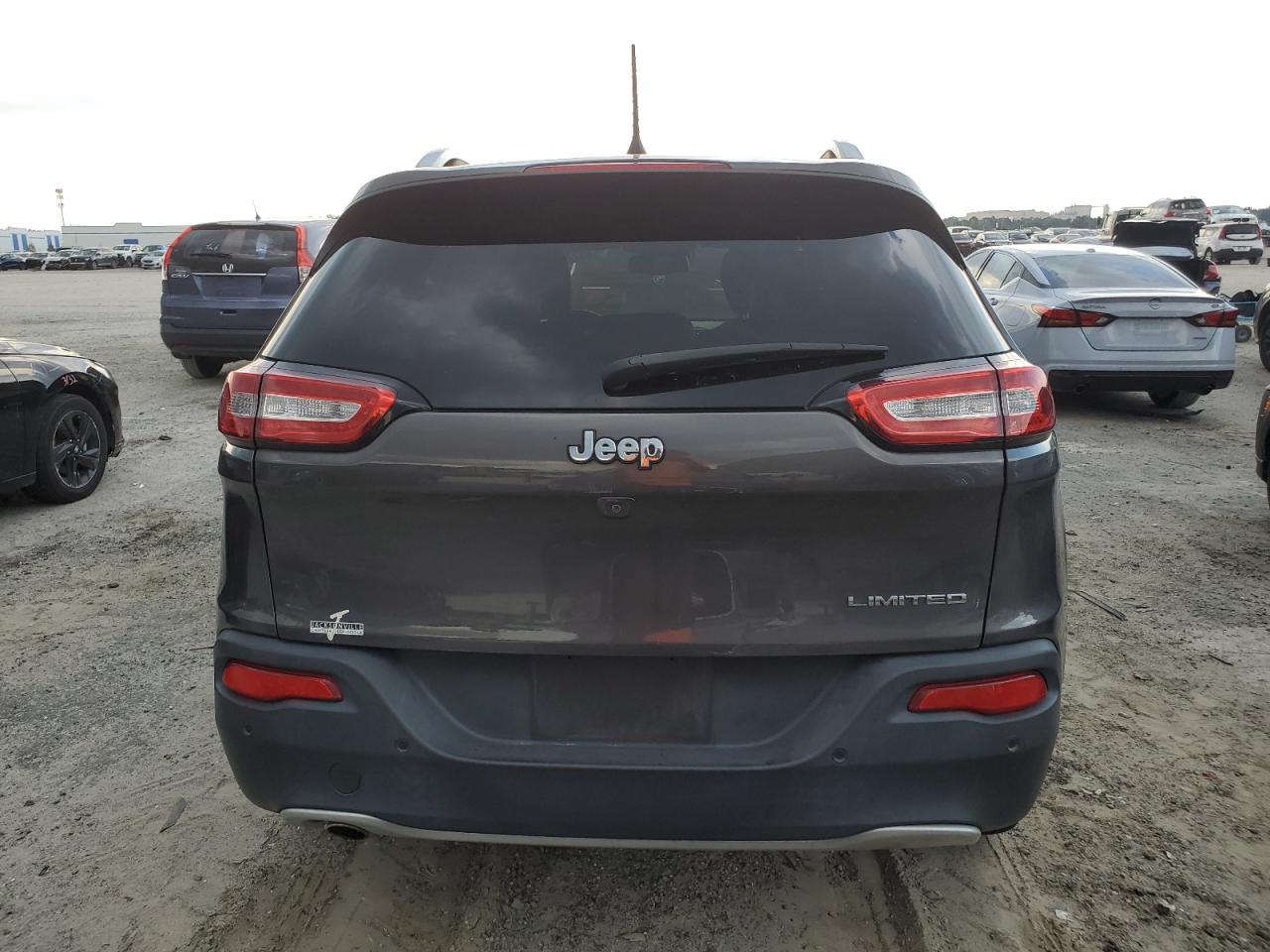 1C4PJLDB4HD232341 2017 Jeep Cherokee Limited