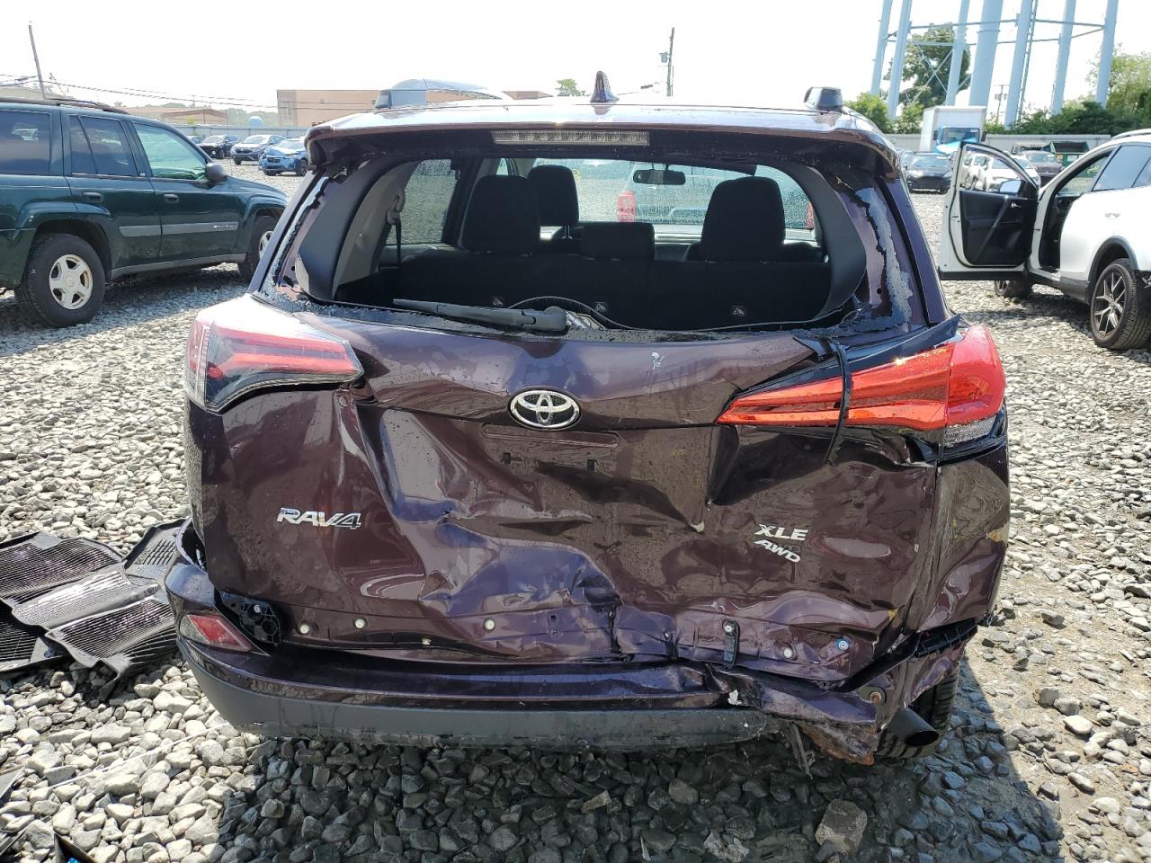 2016 Toyota Rav4 Xle vin: 2T3RFREV9GW535896