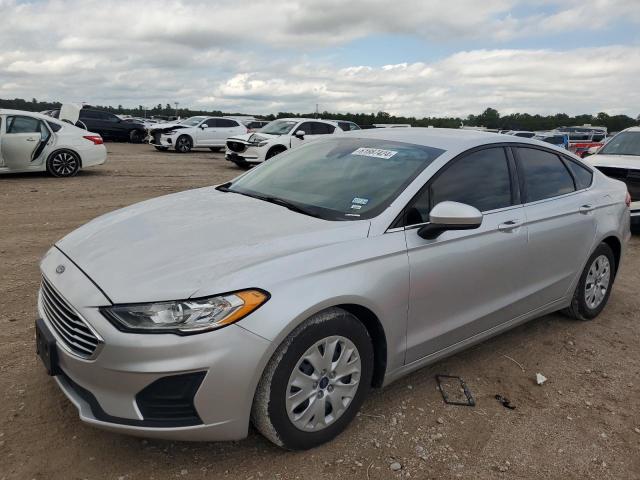 FORD FUSION S