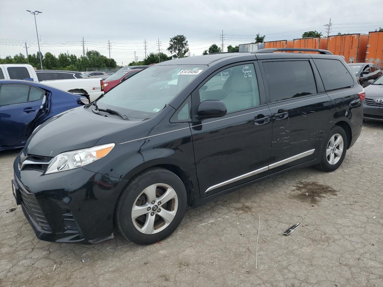 2019 Toyota Sienna Le vin: 5TDKZ3DC9KS976430