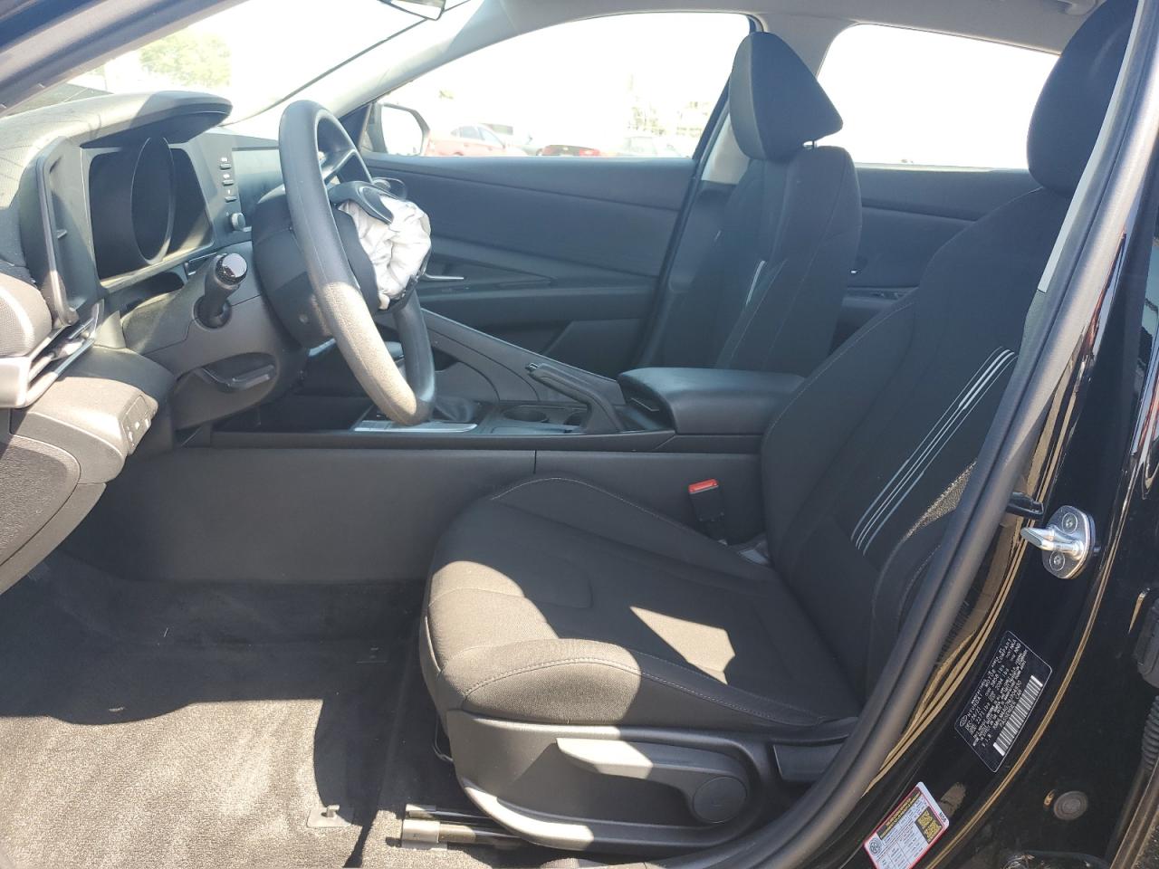 KMHLM4AG7NU304930 2022 Hyundai Elantra Sel