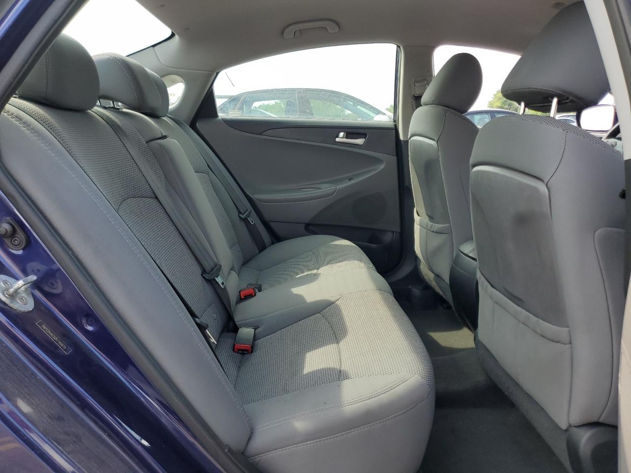 5NPEB4AC5DH740975 2013 Hyundai Sonata Gls