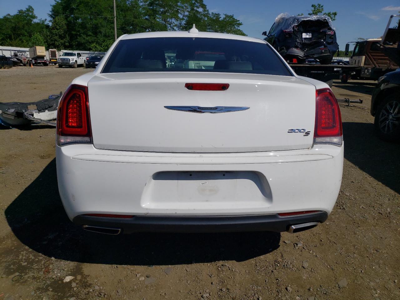 2019 Chrysler 300 S vin: 2C3CCABG1KH516309