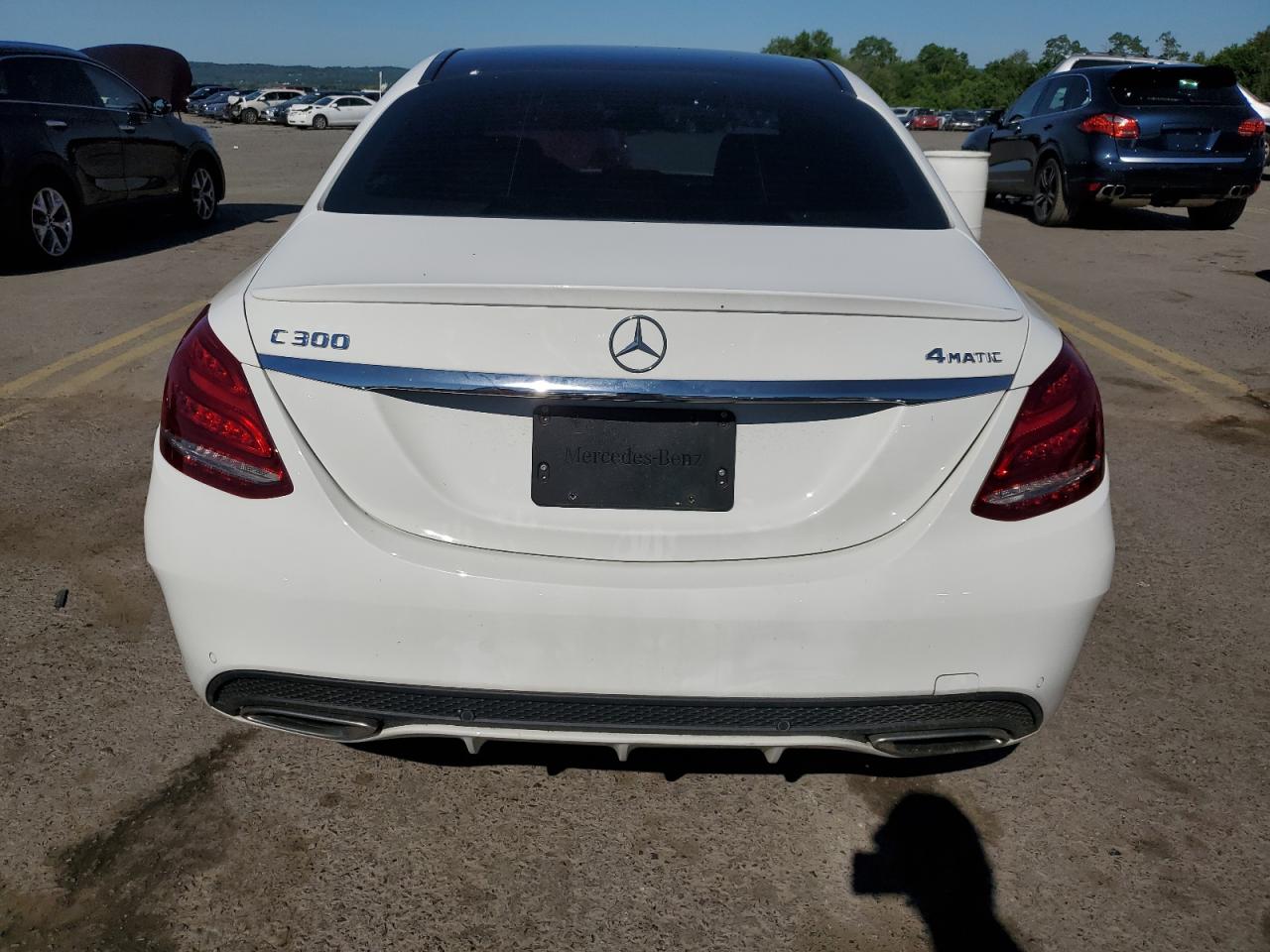 WDDWF4KB8JR393022 2018 Mercedes-Benz C 300 4Matic