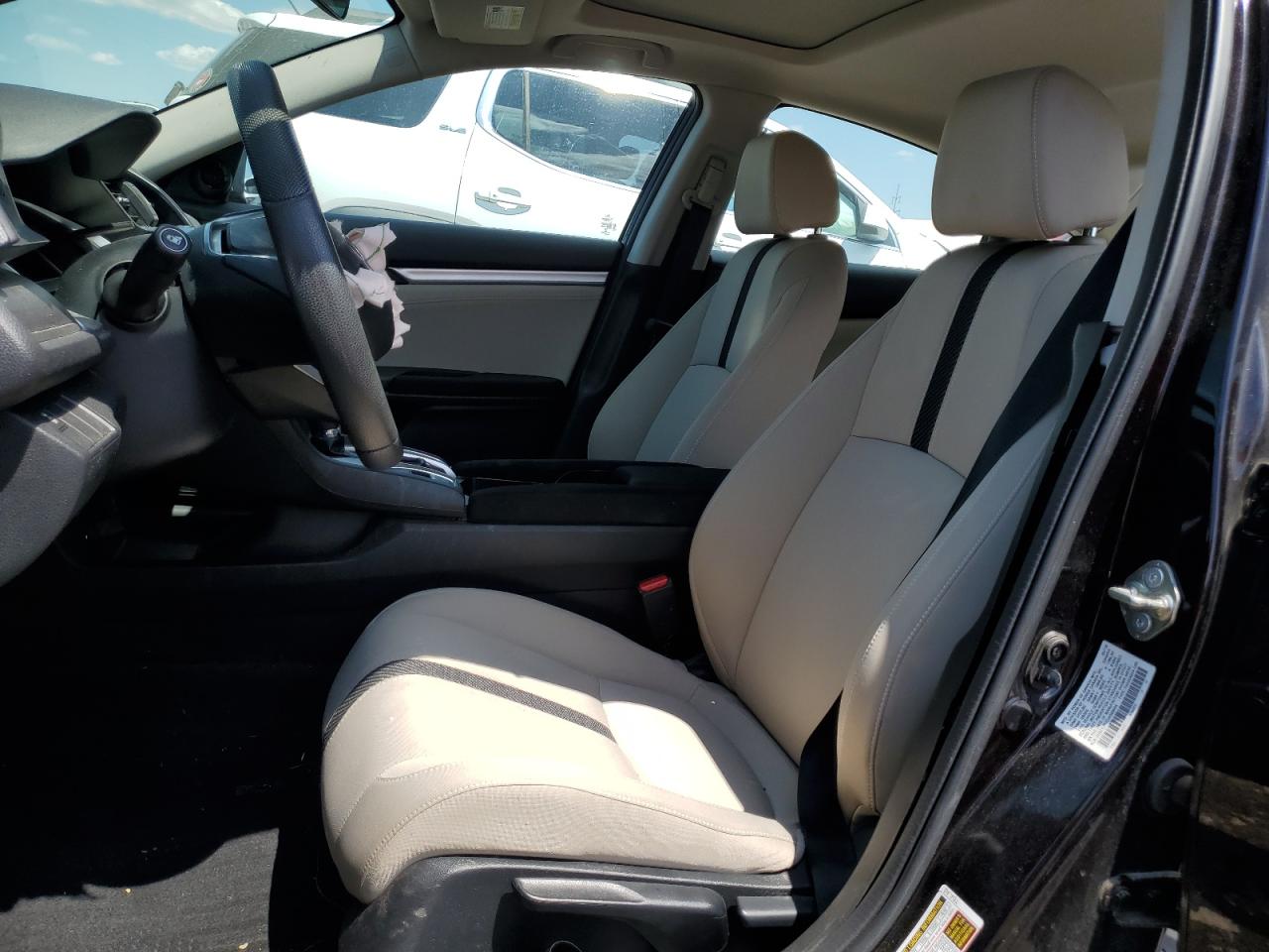 2HGFC2F72JH568444 2018 Honda Civic Ex