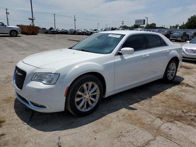 VIN 2C3CCARG7KH560417 2019 Chrysler 300, Touring no.1