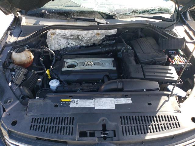 2016 VOLKSWAGEN TIGUAN S - WVGAV7AX8GW614159