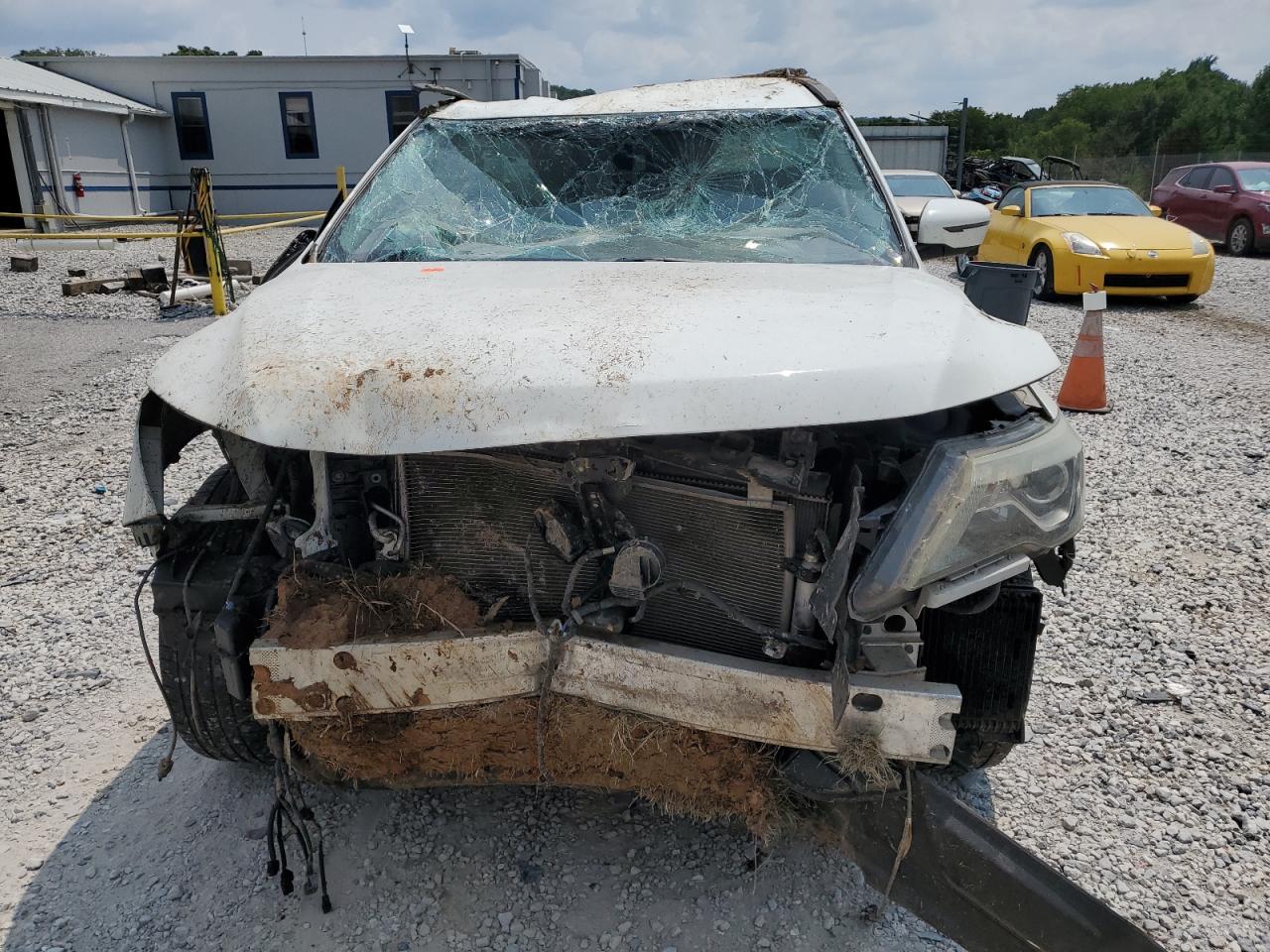 Lot #2890948598 2017 NISSAN PATHFINDER