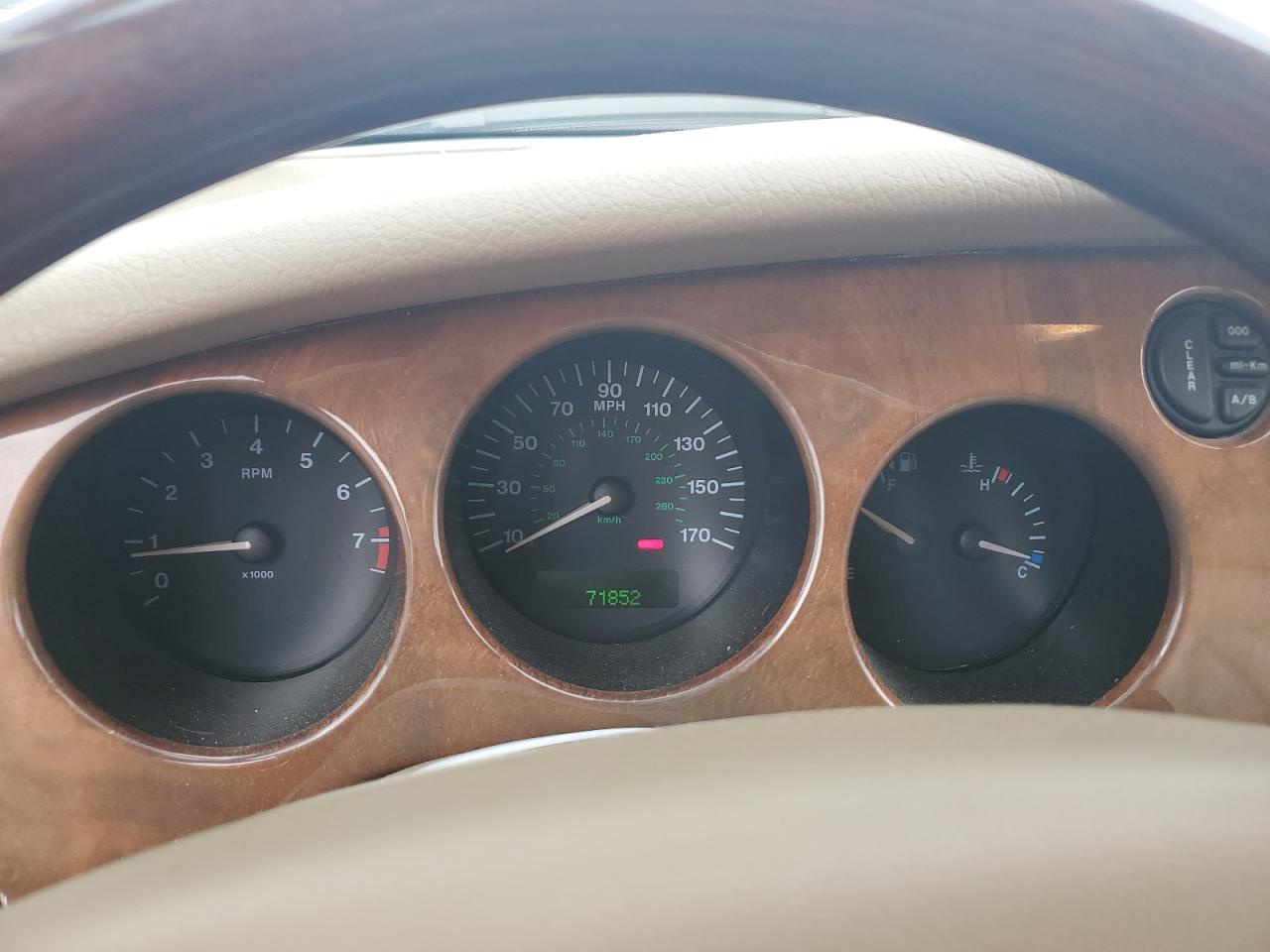 SAJDA42C91NA13366 2001 Jaguar Xk8