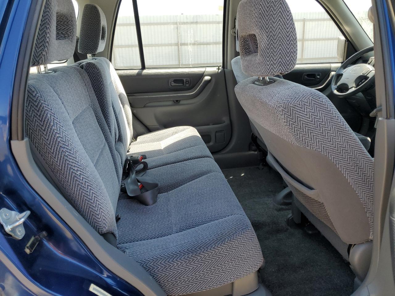 JHLRD2849WC009515 1998 Honda Cr-V Lx